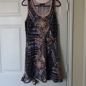 Floral sleeveless dress